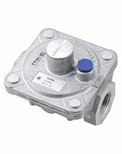Maxitrol 1/2 inch NPT gas appliance regulator with internal vent limiter